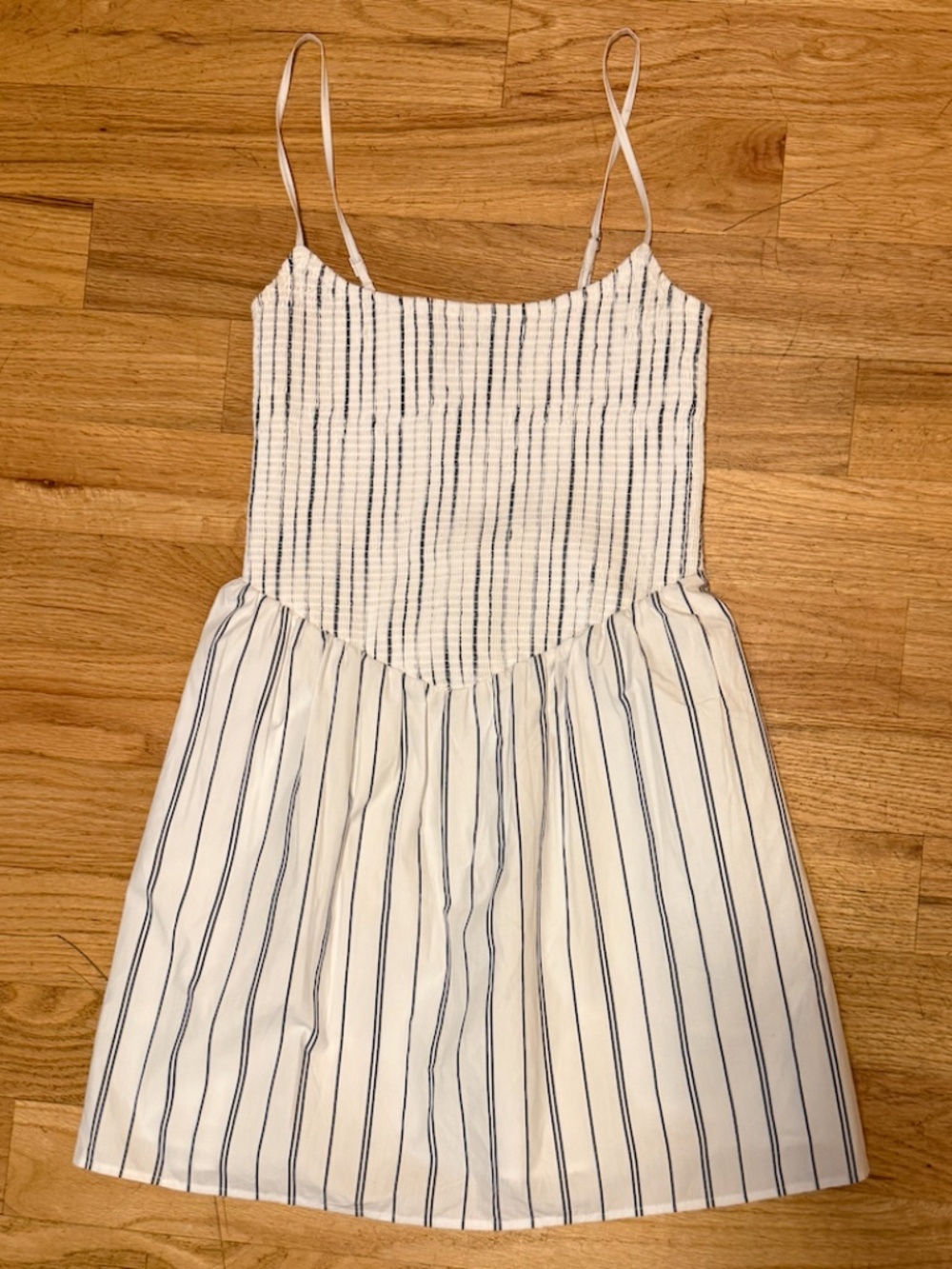 NWT Abercrombie Sydney Smocked Dipped Waist Mini Dress White Blue Stripe S